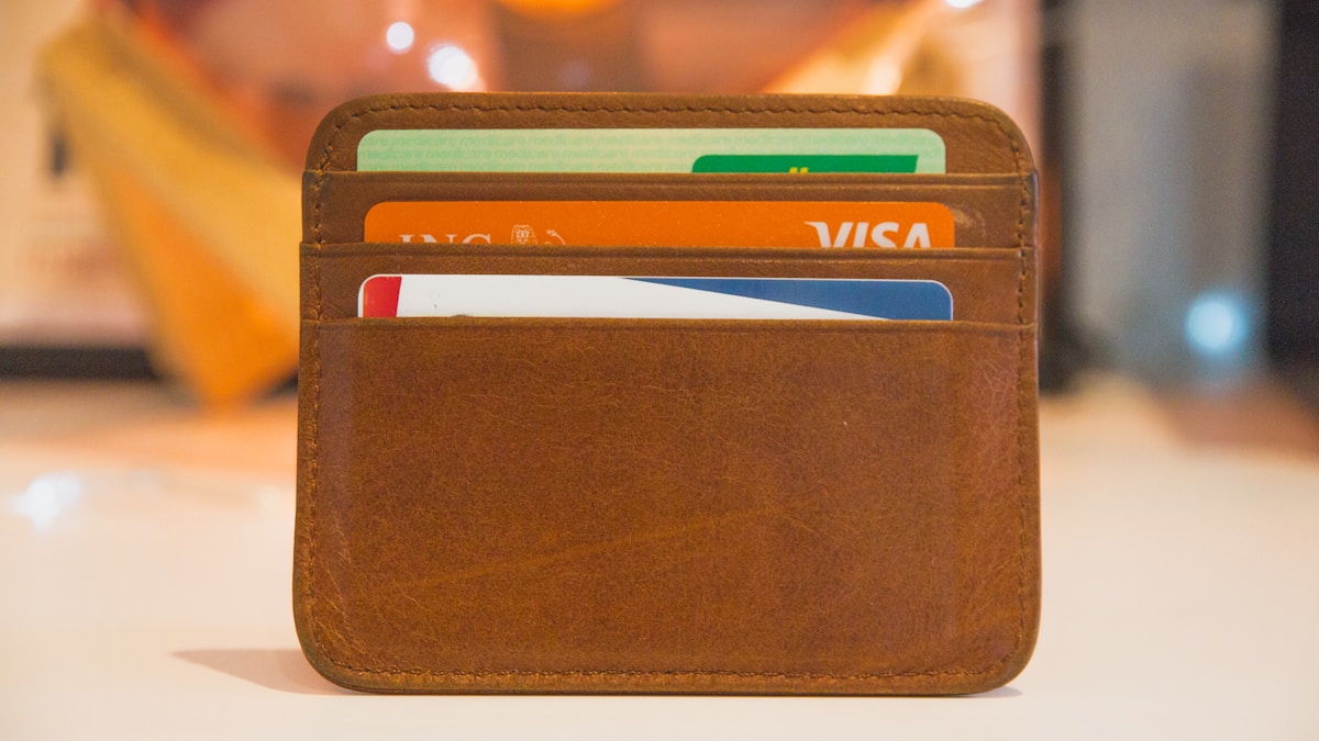 Documents d’identité et carte bancaire — caution et compte acheteur pour enchères automobiles export